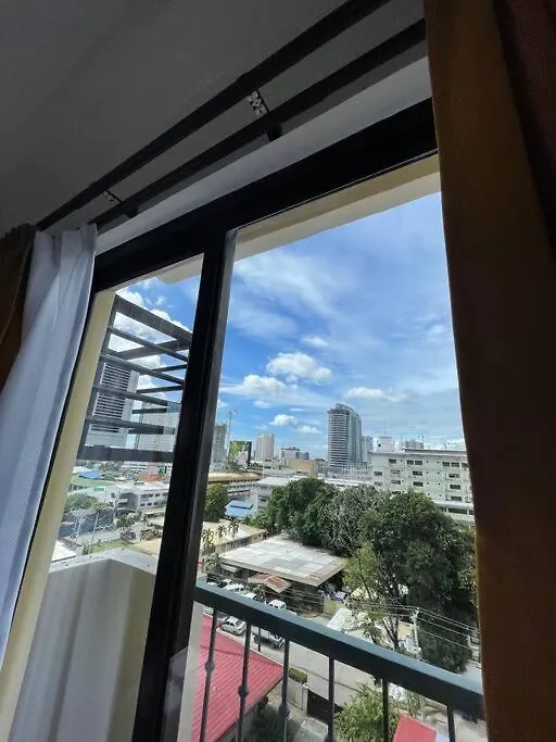 Budget Family Limited Offer Max 8 Persons Condo Unit Center Davao City 公寓